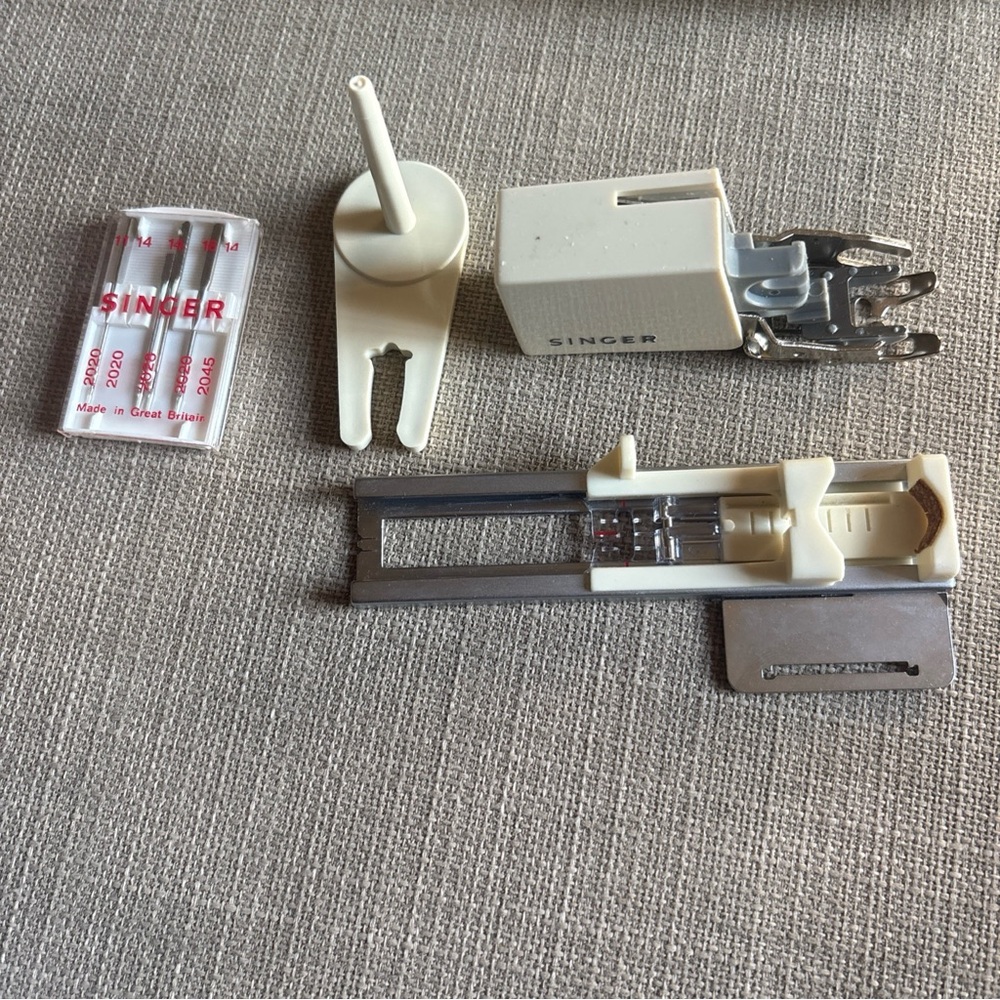 Sewing Machine Accessory Kit - Picture 4 of 7